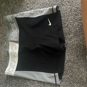 Nike pros brand new
